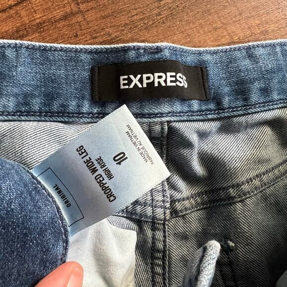 Express High Waisted Crop Jeans Size 10 Trendy Denim Style - Picture 4 of 5